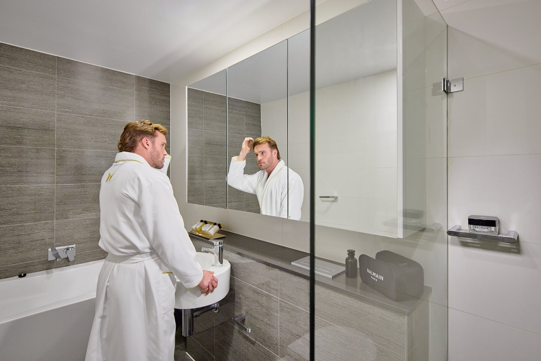 Shop Meriton Suites. Luxe Bathrobe in White.