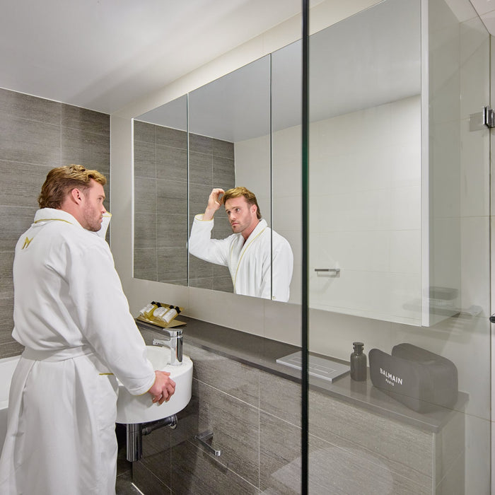 Shop Meriton Suites. Luxe Bathrobe in White.